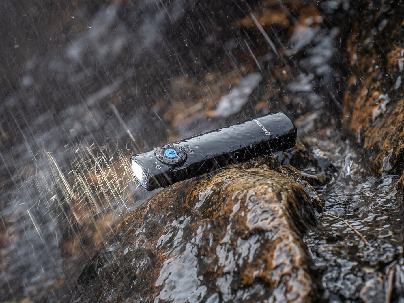 Olight Arkfeld UV